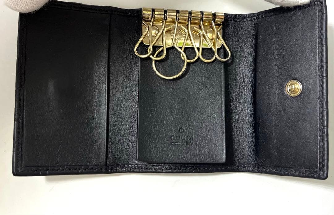 グッチ　GUCCI シマ　GG 6連キーケース　ゴールド金具　ブラック　鍵入れ