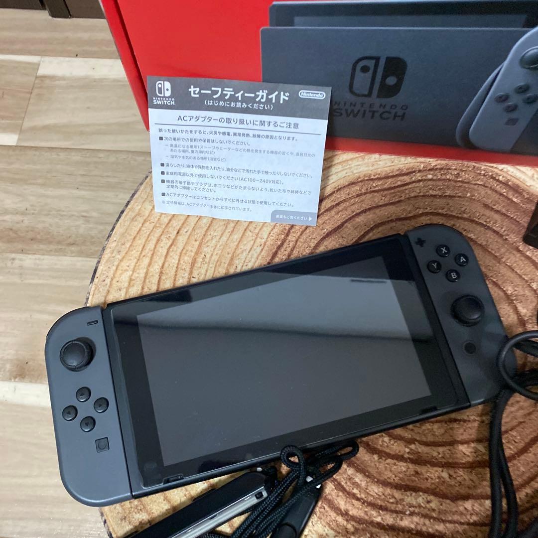 Nintendo Switch ニンテンドースイッチ本体　グレー