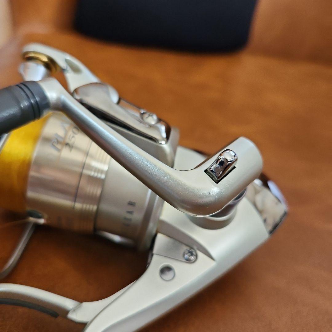 Daiwa PLAISIO 2500 スピニングリール