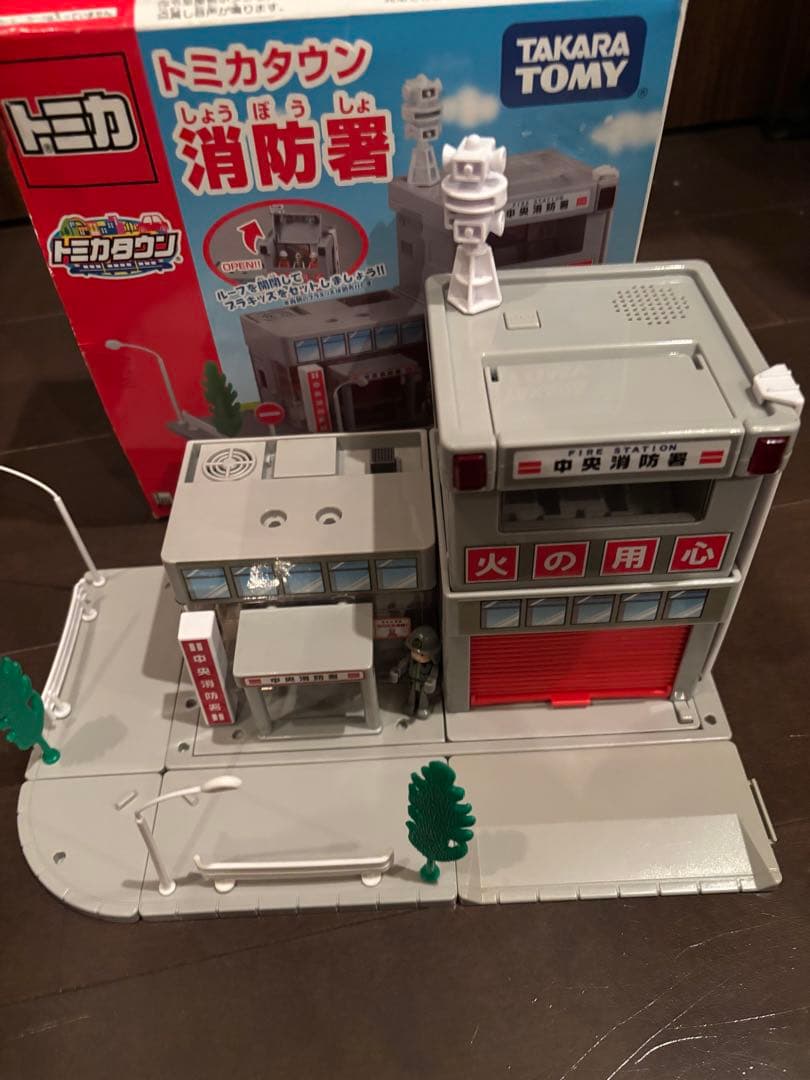 み*お様 【廃盤品】トミカタウン　消防署　ピザーラ　ニッポンレンタカー