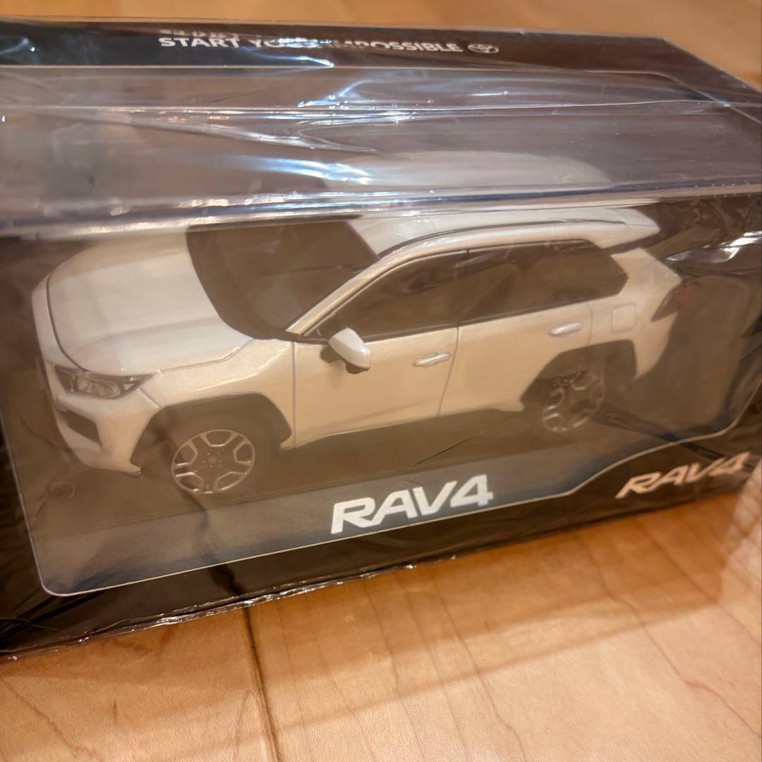 トヨタ カラーサンプル ミニカー RAV4 アドベンチャー Adventure