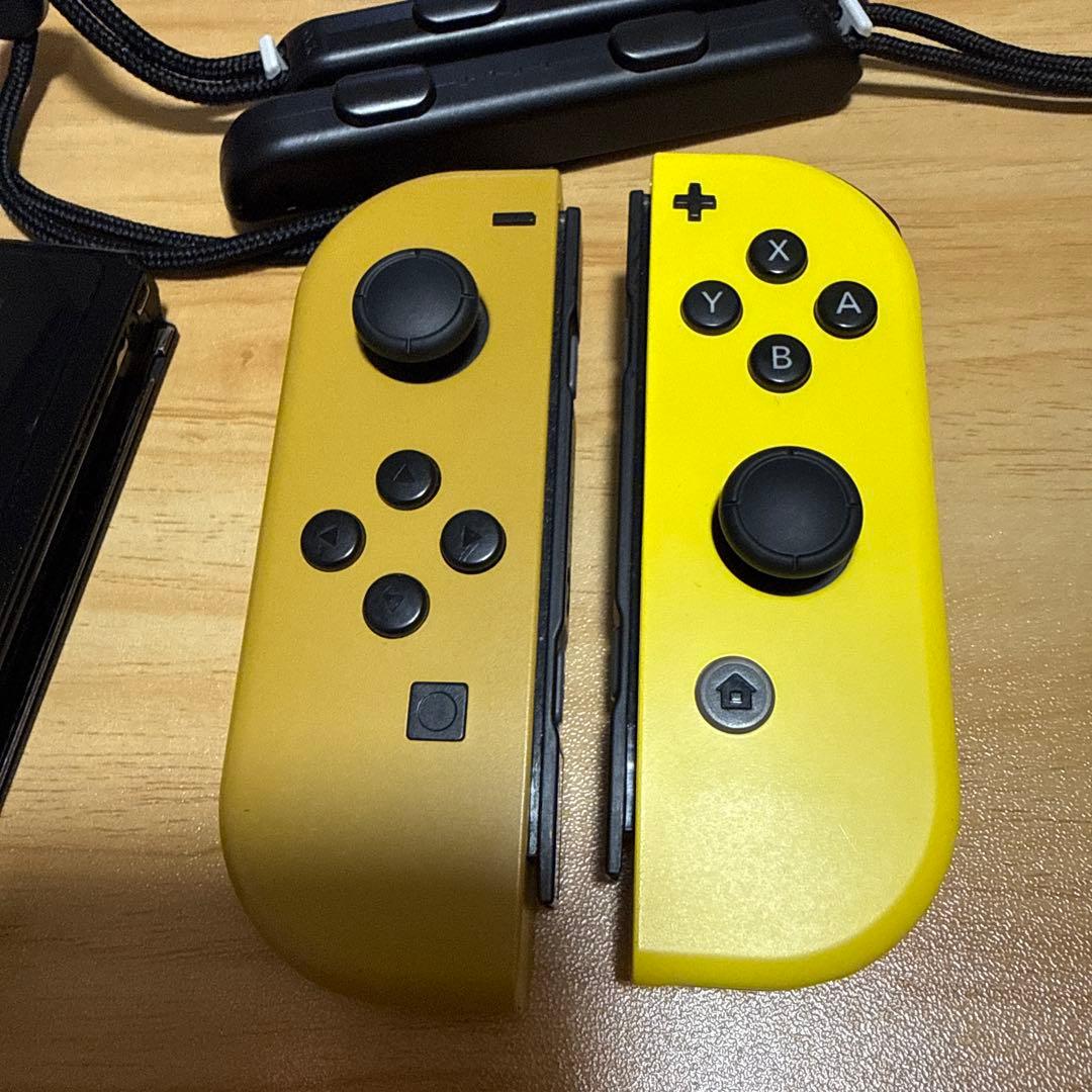 Nintendo Switch 本体 ピカチュウイーブイカラージョイコン付き