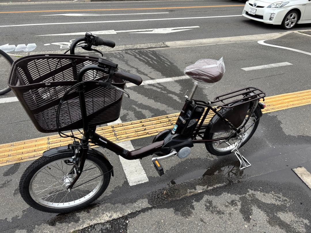 中古20㌅Panasonic電動アシスト自転車　8.9Ah4点灯　082