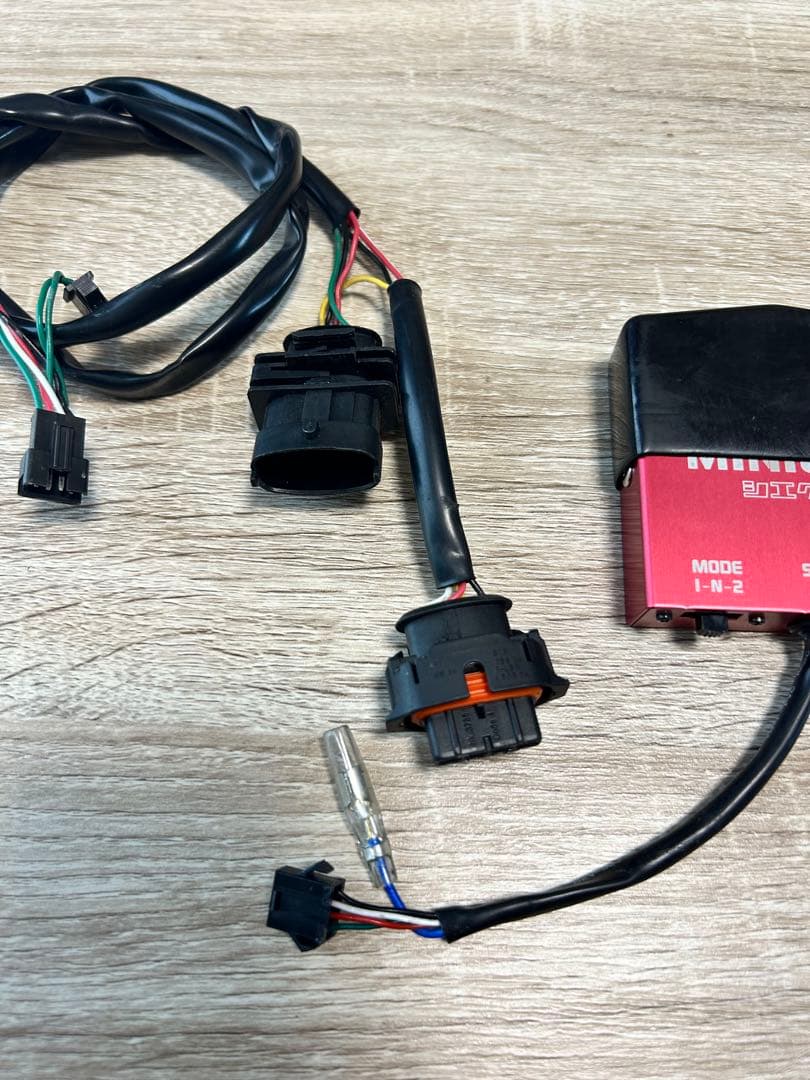 ※FTK様　シエクル ミニコンMINICON スズキ車用 MC-S07P 中古