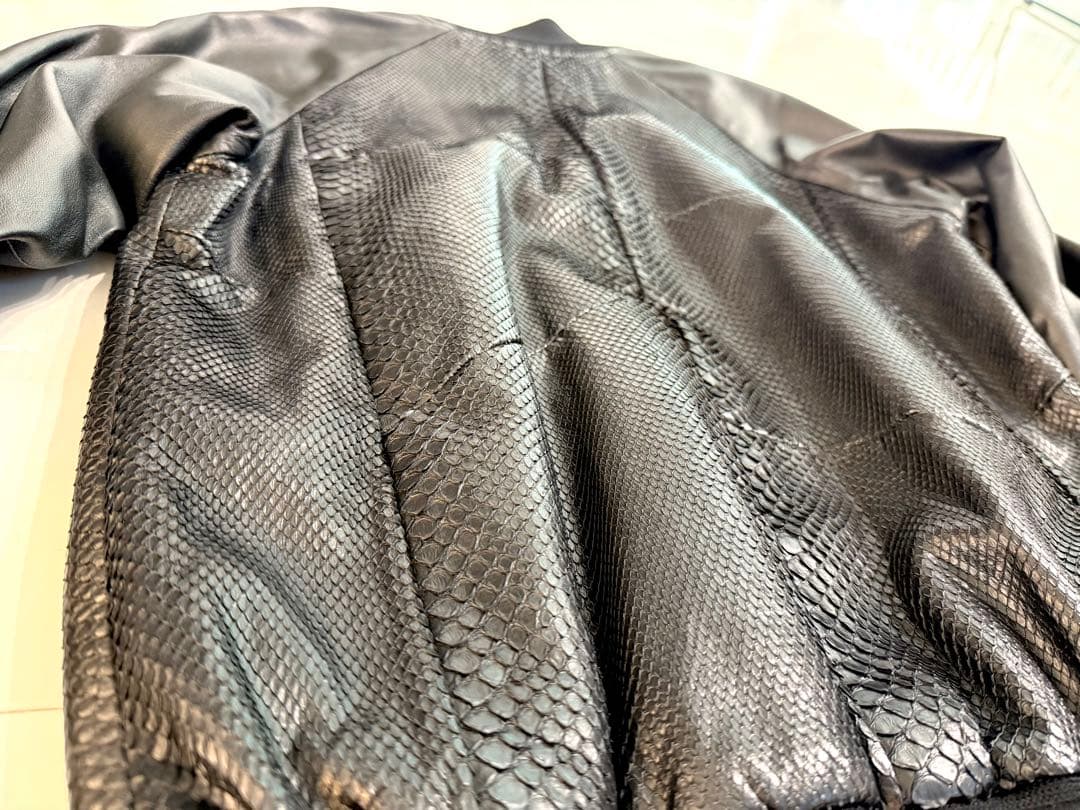 最終価格！Quattrocchi◻️クアトロッキヘビ＆羊革レザーブルゾンイタリア製