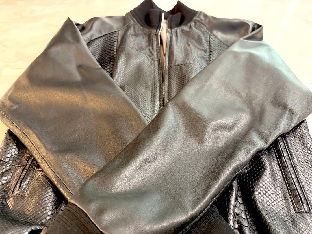 最終価格！Quattrocchi◻️クアトロッキヘビ＆羊革レザーブルゾンイタリア製