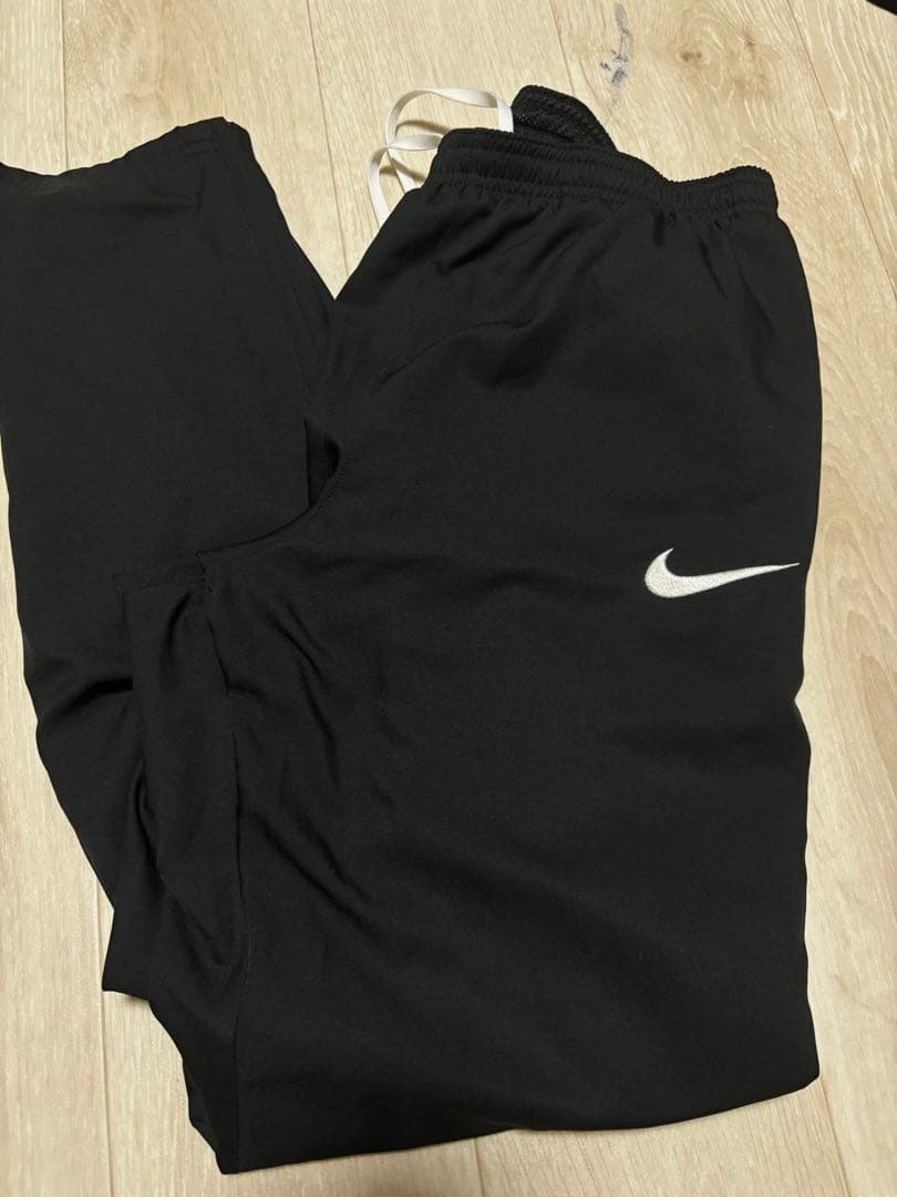 美品　Nike ブラック ジャージ ジップアップ