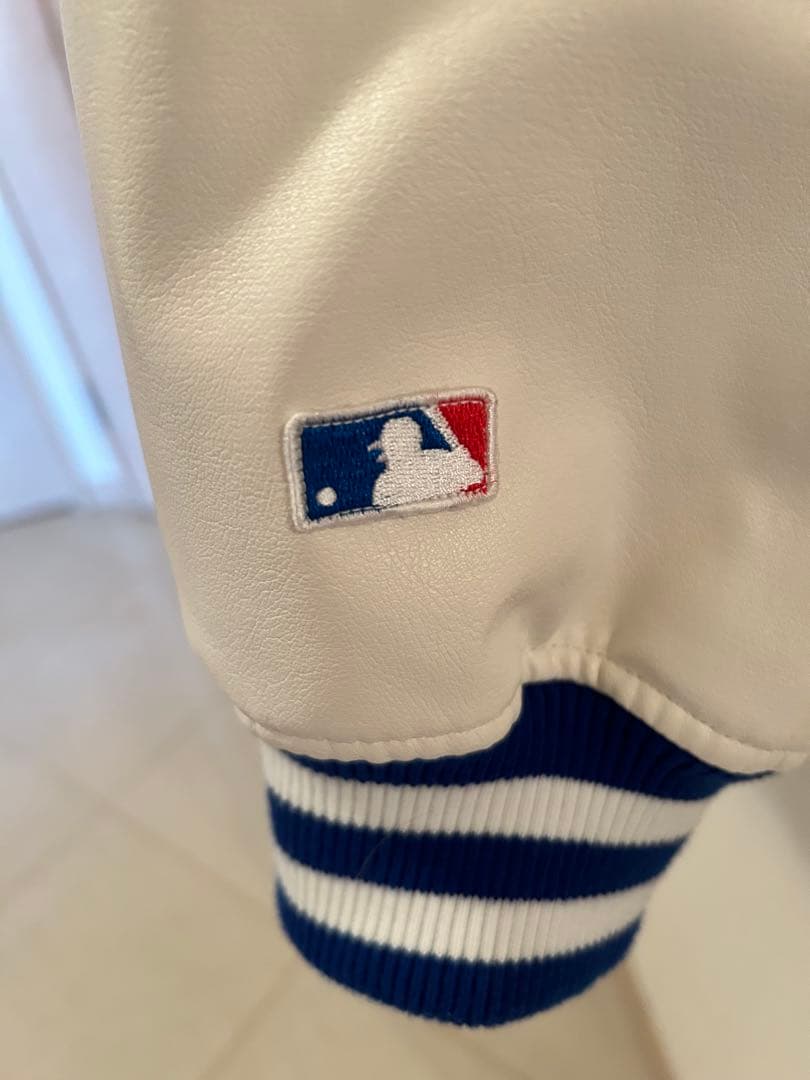 Dodgers スタジャン　青/白 未使用品！