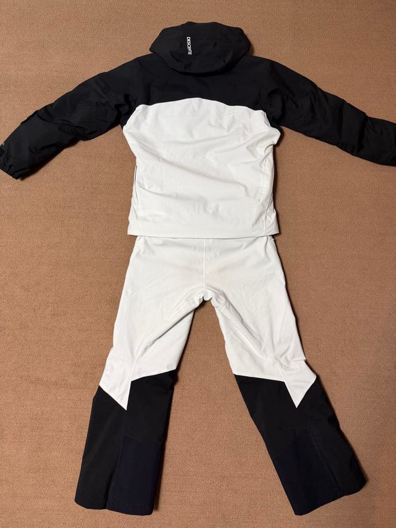 DESCENTE デサント S.I.O スキー ウェア M 2025モデル 美品