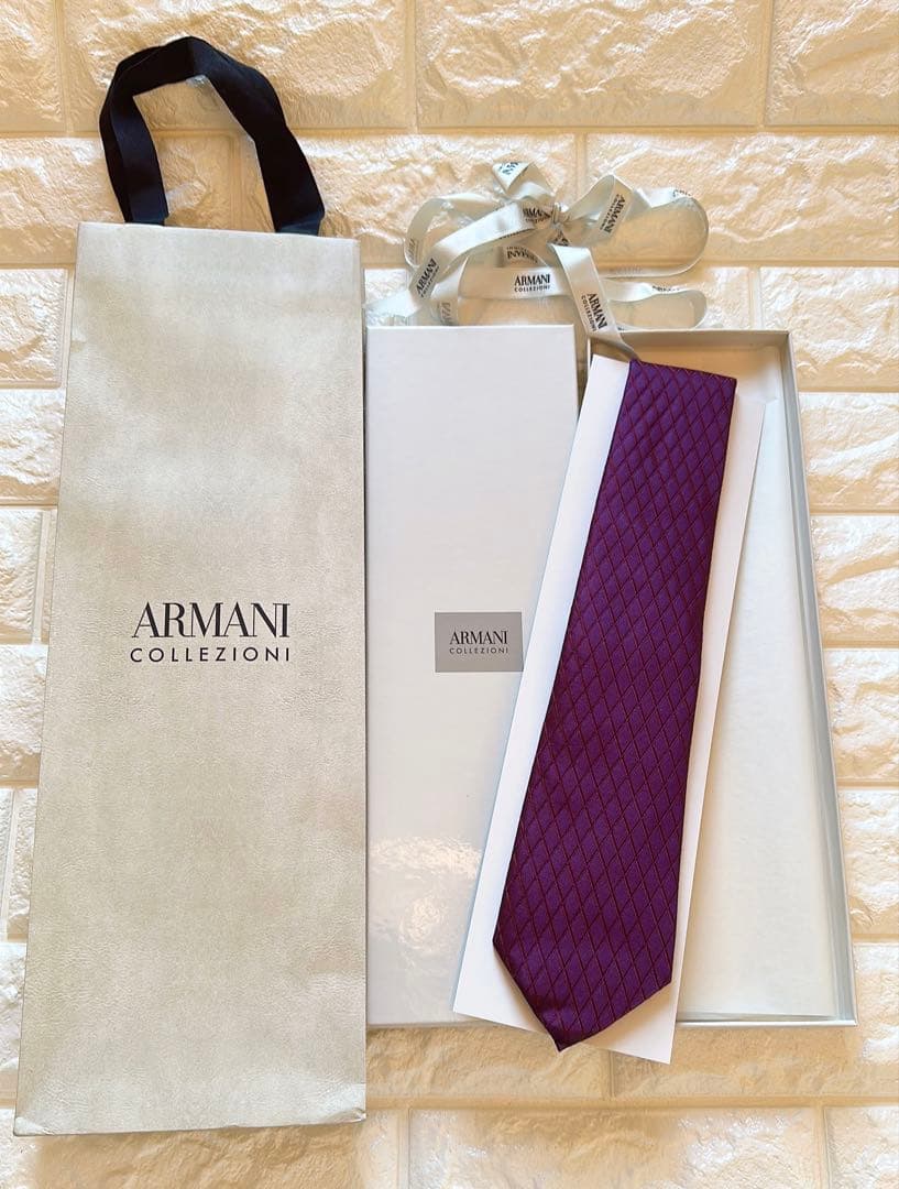 【新品未使用】美品✨ARMANI COLLEZIONI ネクタイ 紫 タグ付き