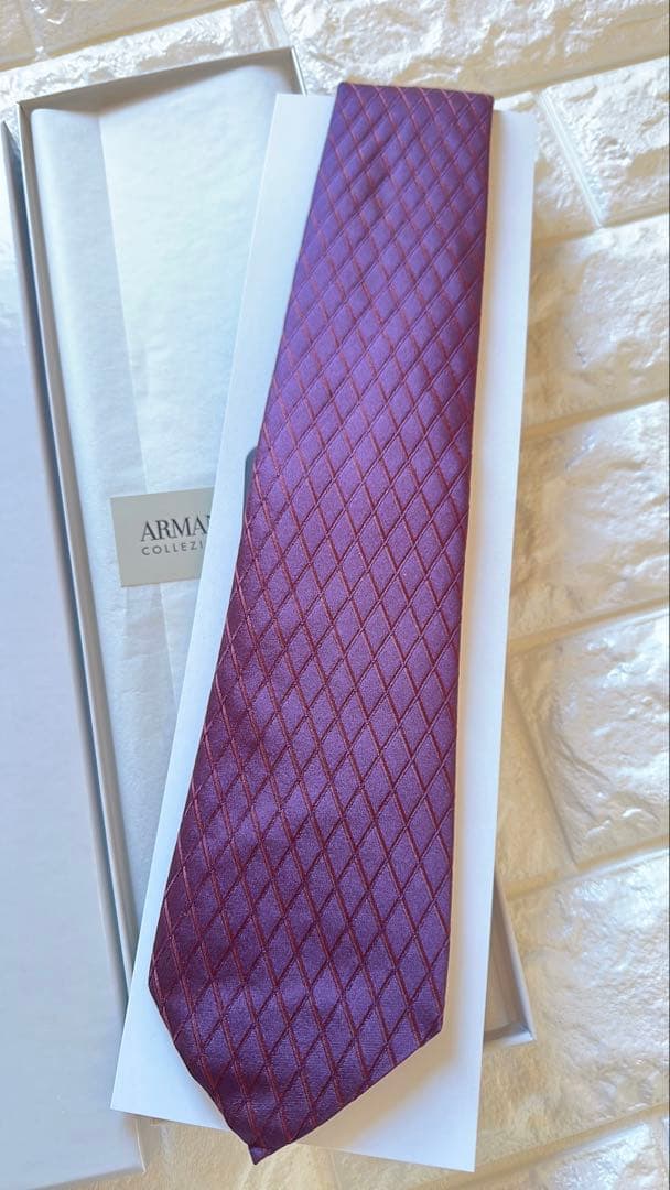 【新品未使用】美品✨ARMANI COLLEZIONI ネクタイ 紫 タグ付き