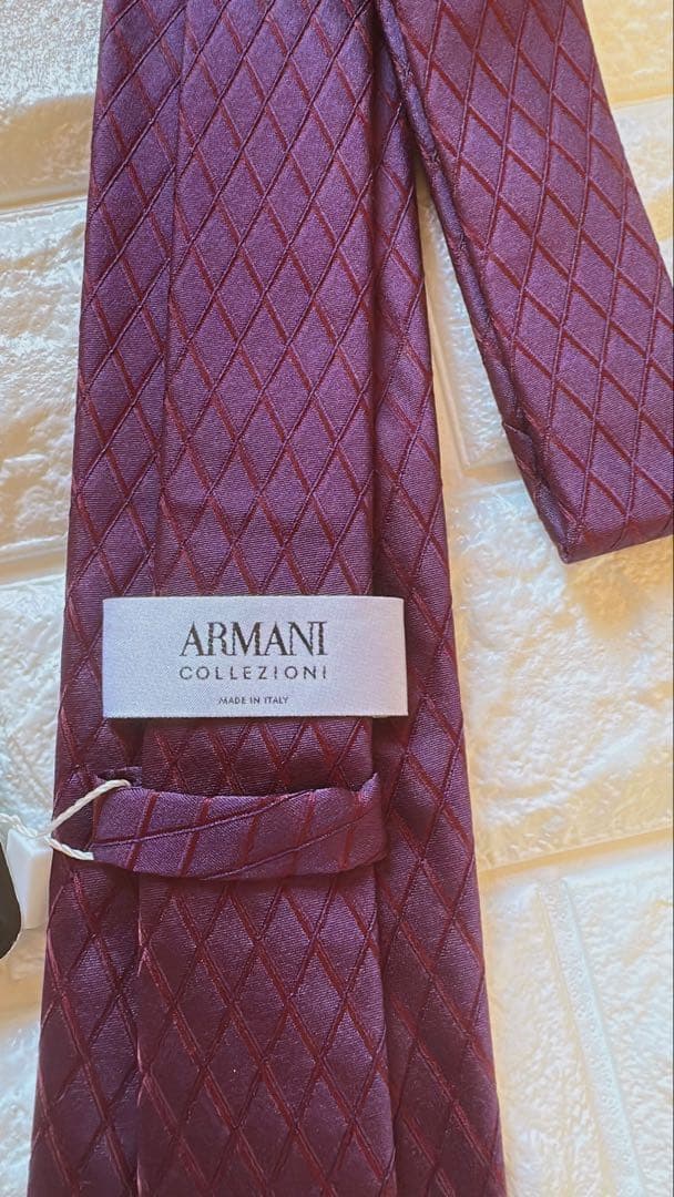 【新品未使用】美品✨ARMANI COLLEZIONI ネクタイ 紫 タグ付き