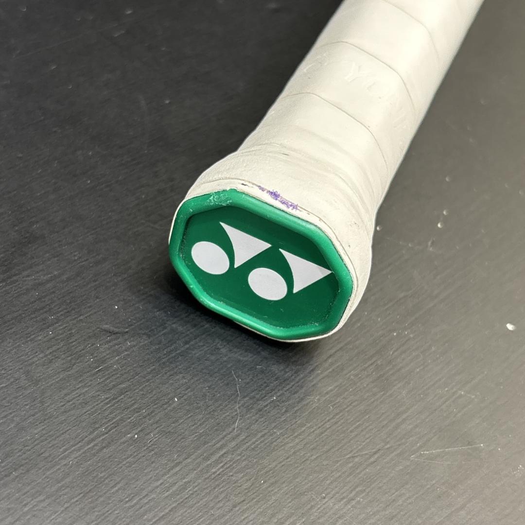 YONEX　ASTROX　02　CLEAR　バトミントンラケット　ガット無し