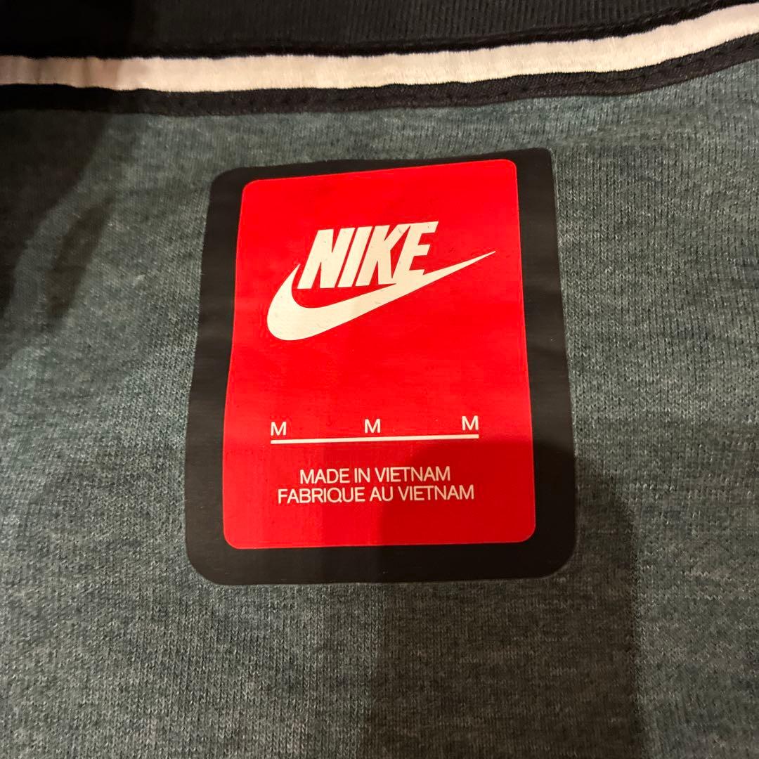 Nike フード付きジャケット M カーキ