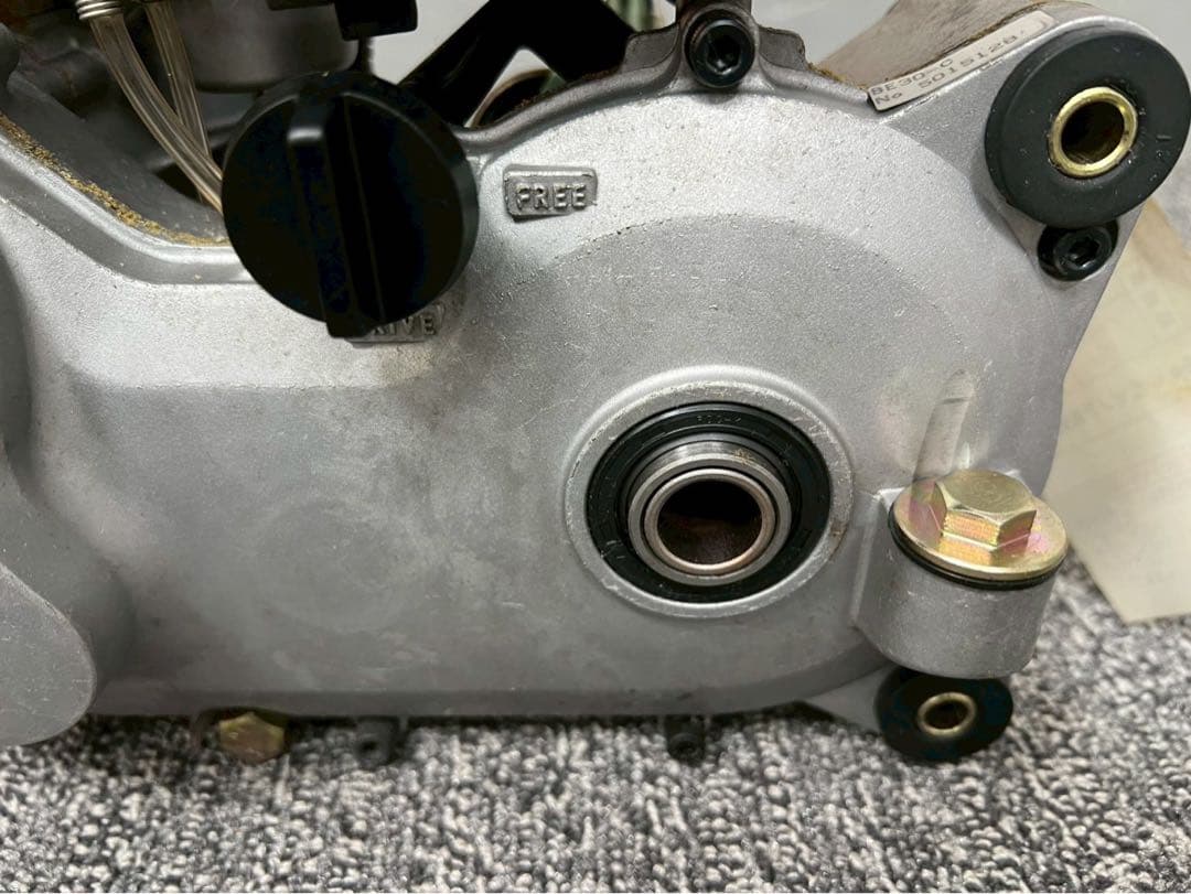 TG386☆新品☆ZENOAH☆KOMATSU☆BE30C☆エンジン☆ゼノア