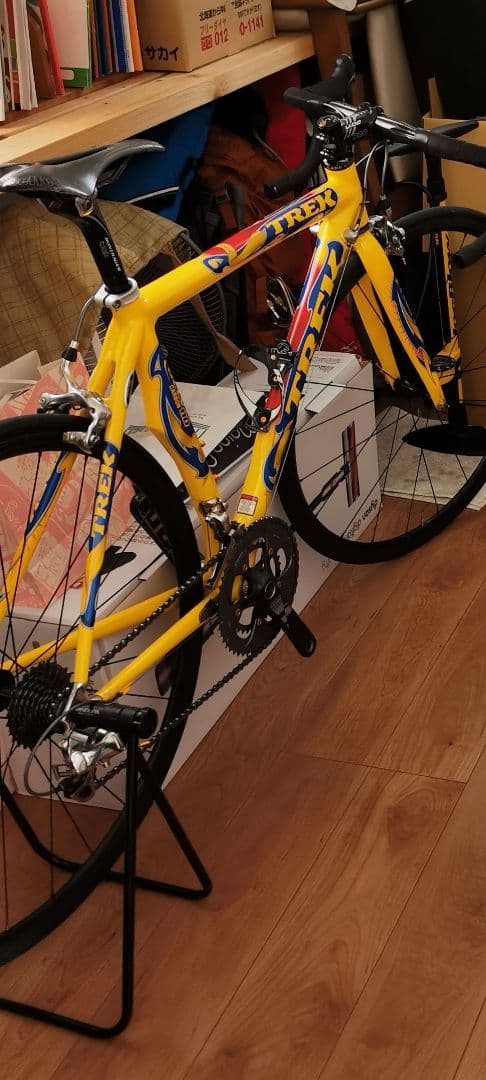 TREK トレック