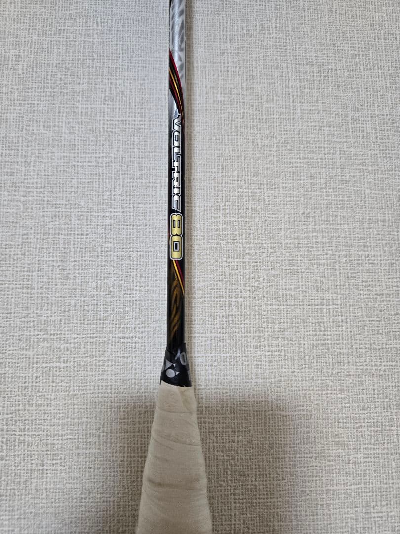 ヨネックス バドミントンラケット VOLTRIC80 3UG5