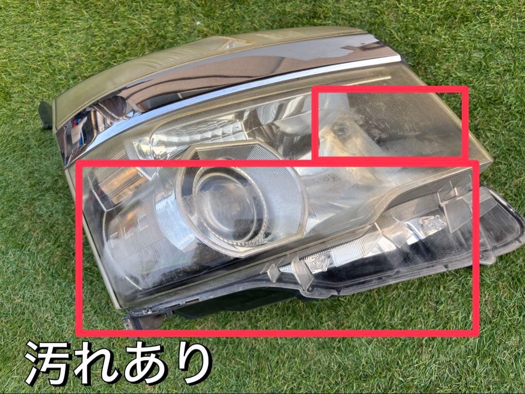 トヨタ ヴォクシー ZRR70 純正ヘッドライト左右