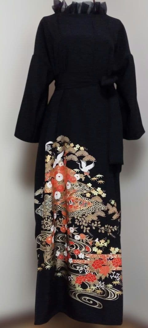 黒留袖リメイクワンピース 豪華金彩　金糸帯ベルト付き　美品
