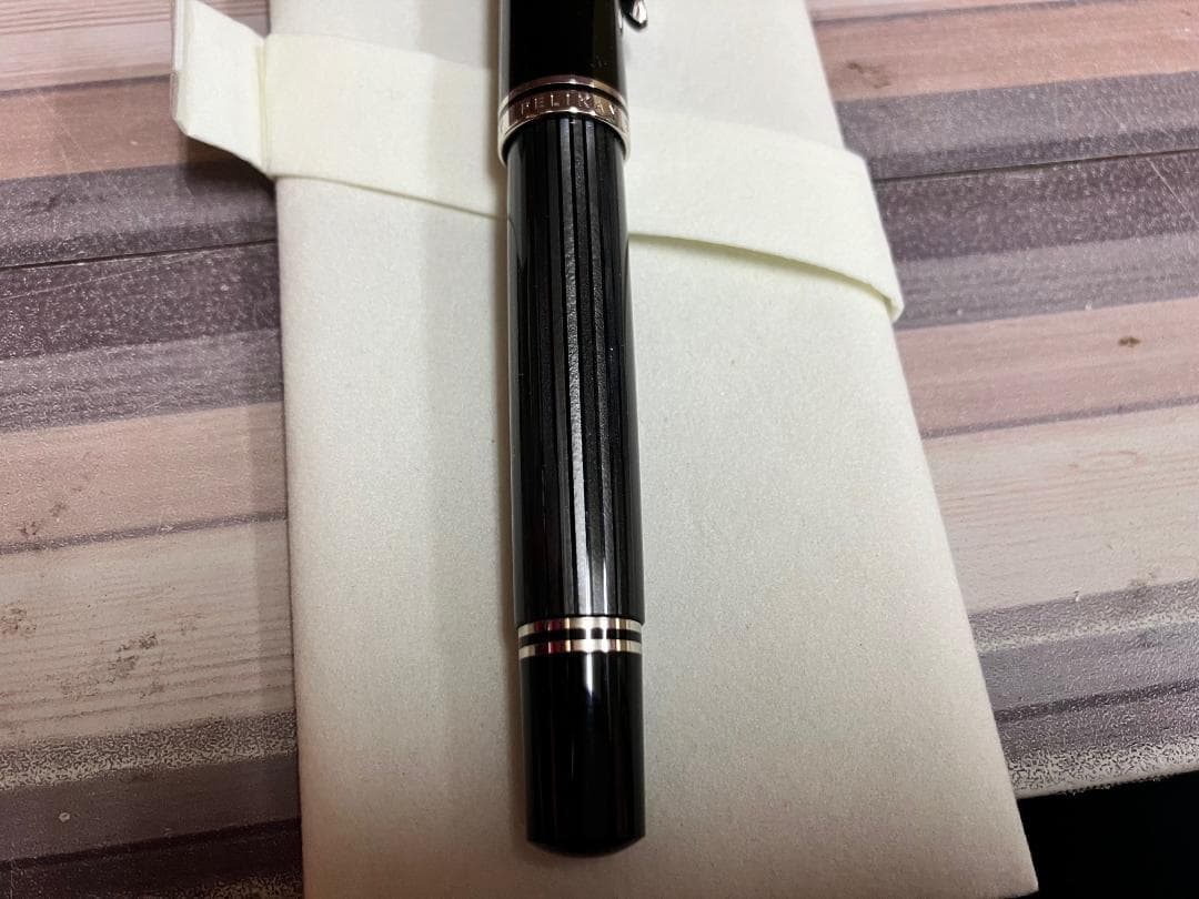 美品 ペリカン スーべレーン M805 ブラックストライプ 18金 750