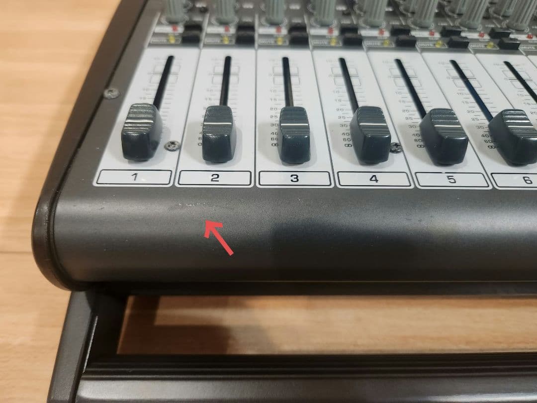 Behringer Europower Pmp4000 パワードミキサー