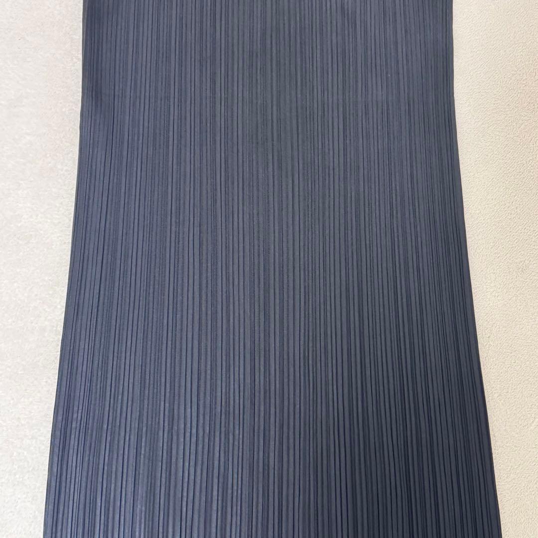 美品✨PLEATS PLEASE 黒色　スリット入り　プリーツ　ロングワンピース