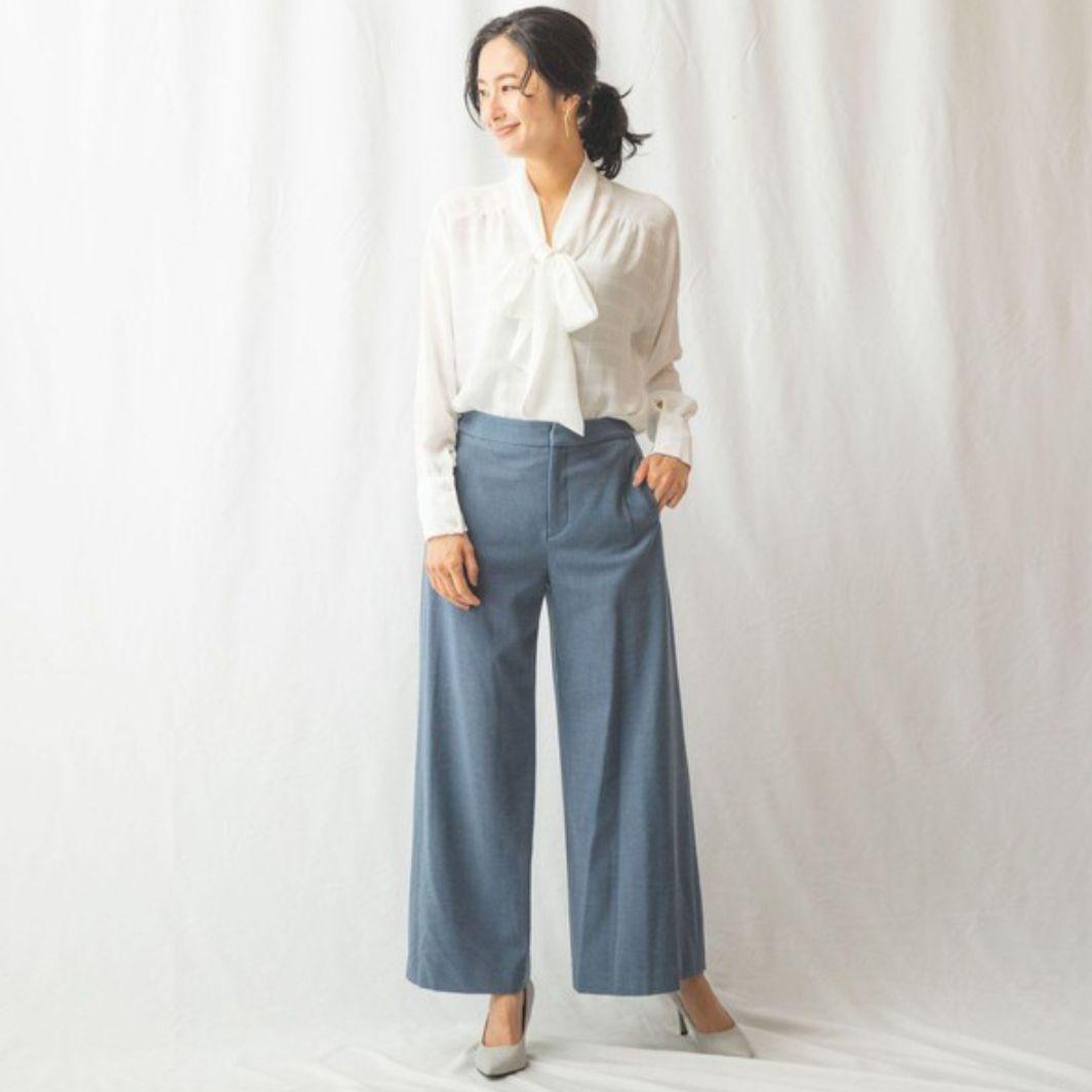 美品　ナラカミーチェ　大きいサイズ　シャドーチェックボウタイ2wayブラウス　白