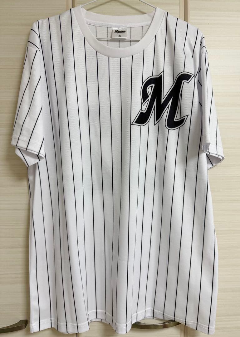 佐藤都志也　ユニフォームTシャツ　サイン入り