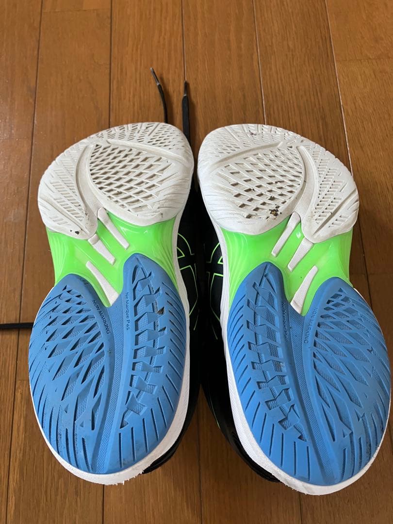 ASICS スカイエリートバレーボールシューズ ミドルカット ブラック/グリーン