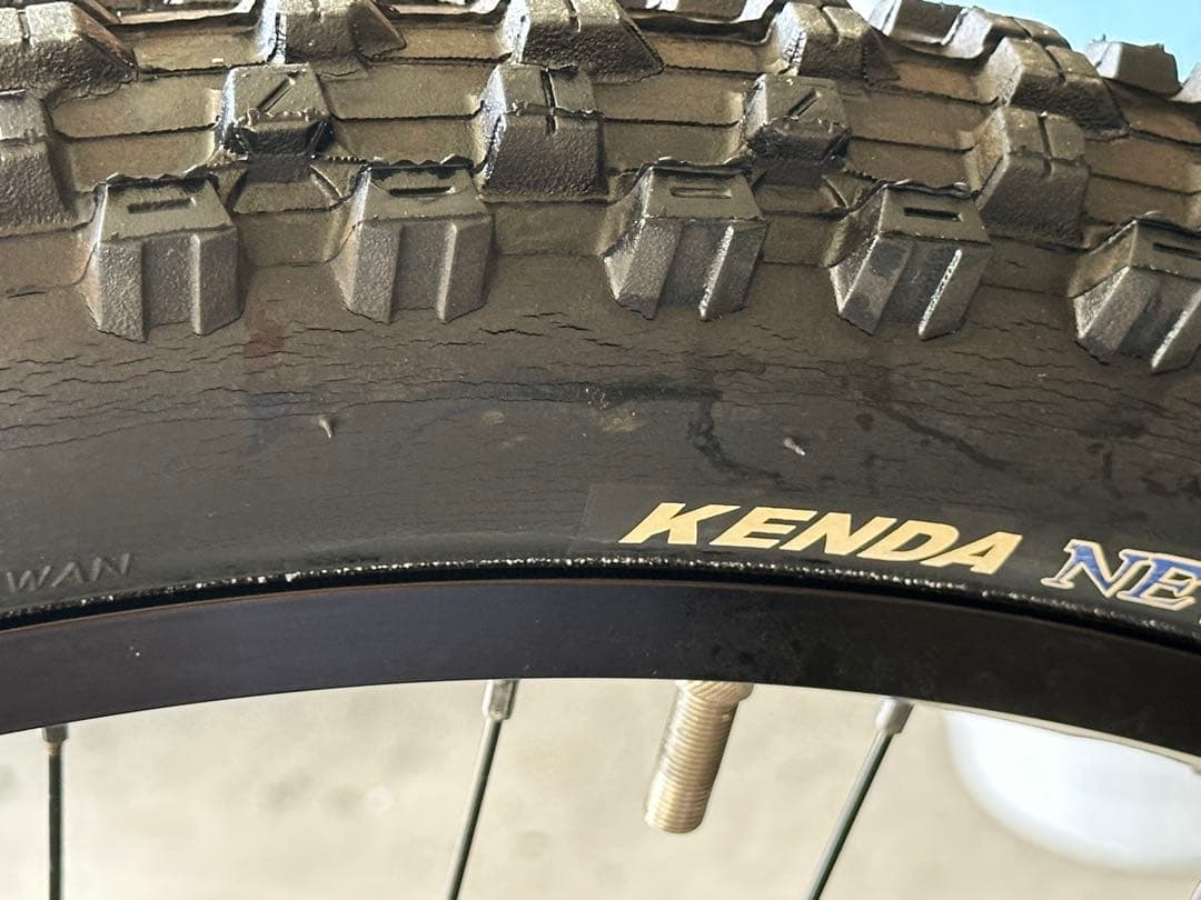 ジャイアント　カスタム　油圧ブレーキ　ホイール　ステア