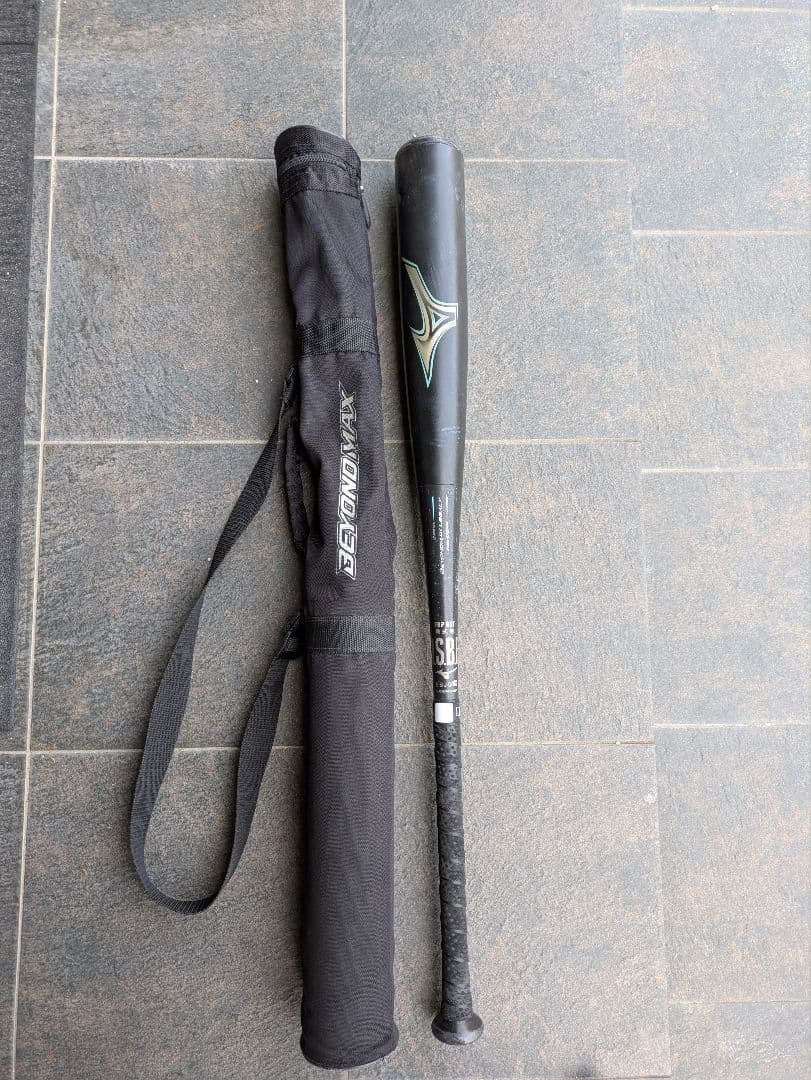 Mizuno ビヨンドマックスレガシー 84cm バットケース付き