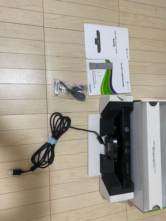 Xbox 360 Kinect センサーXBOX360ソフト6本コントローラ2個