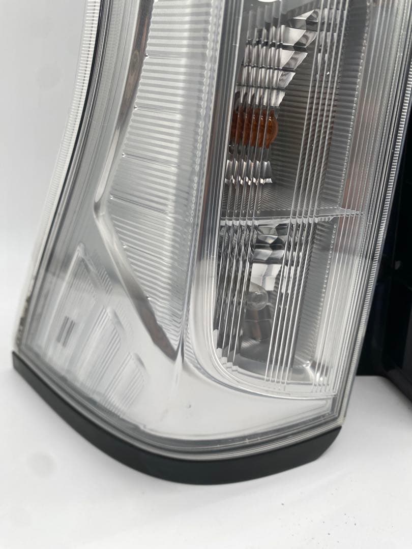 セレナ C26 LEDテールランプ 社外テール 左右セット クリアレンズ