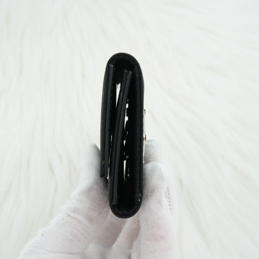 新品未使用品　箱・カード付き　PRADA プラダ　キーケース　三角プレート　黒
