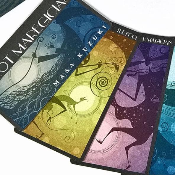 【正規品タロットカード】独特のシルエットデザインの世界観✨月影の魔術師のデッキ