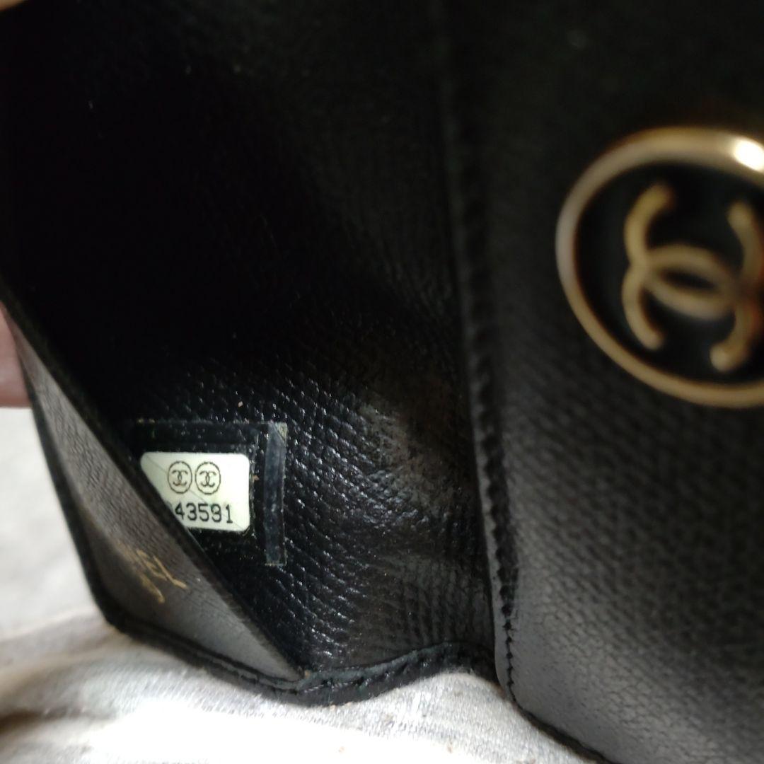 CHANEL ブラックレザー 二つ折りキーケース