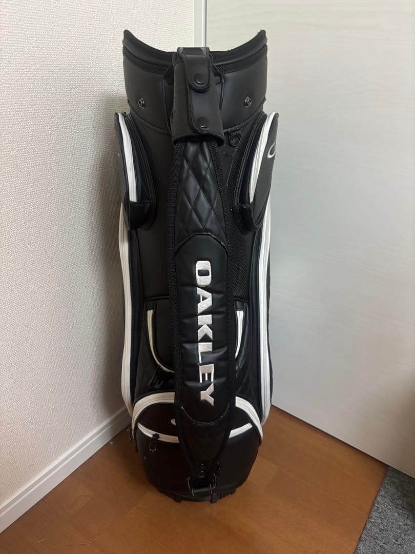レア　オークリー　スカルデザイン ツアーキャディバッグ　ブラック　oakley