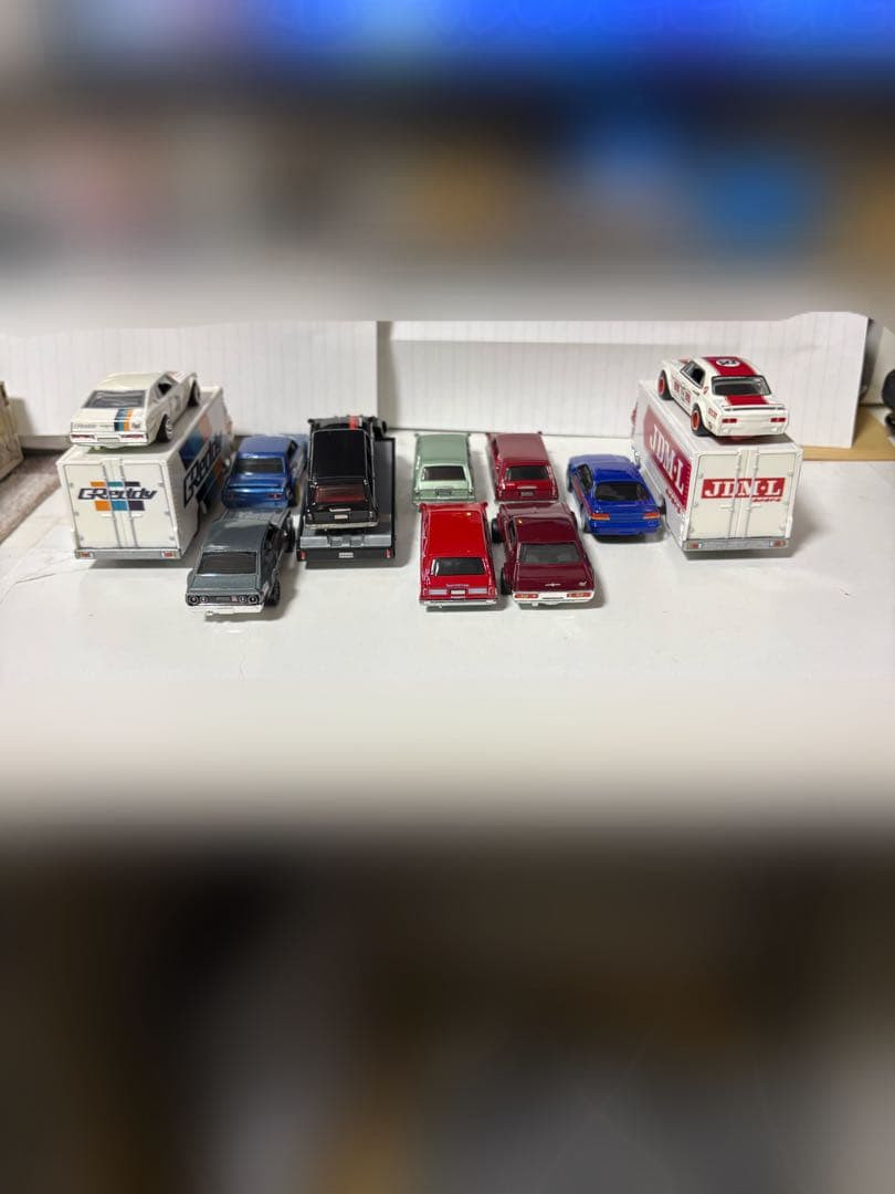 ホットウィール ミニカー・13台セット+おまけ 2台