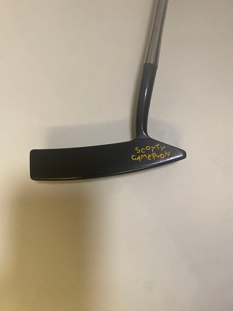 Scotty Cameron スタジオデザイン1.5 32インチ