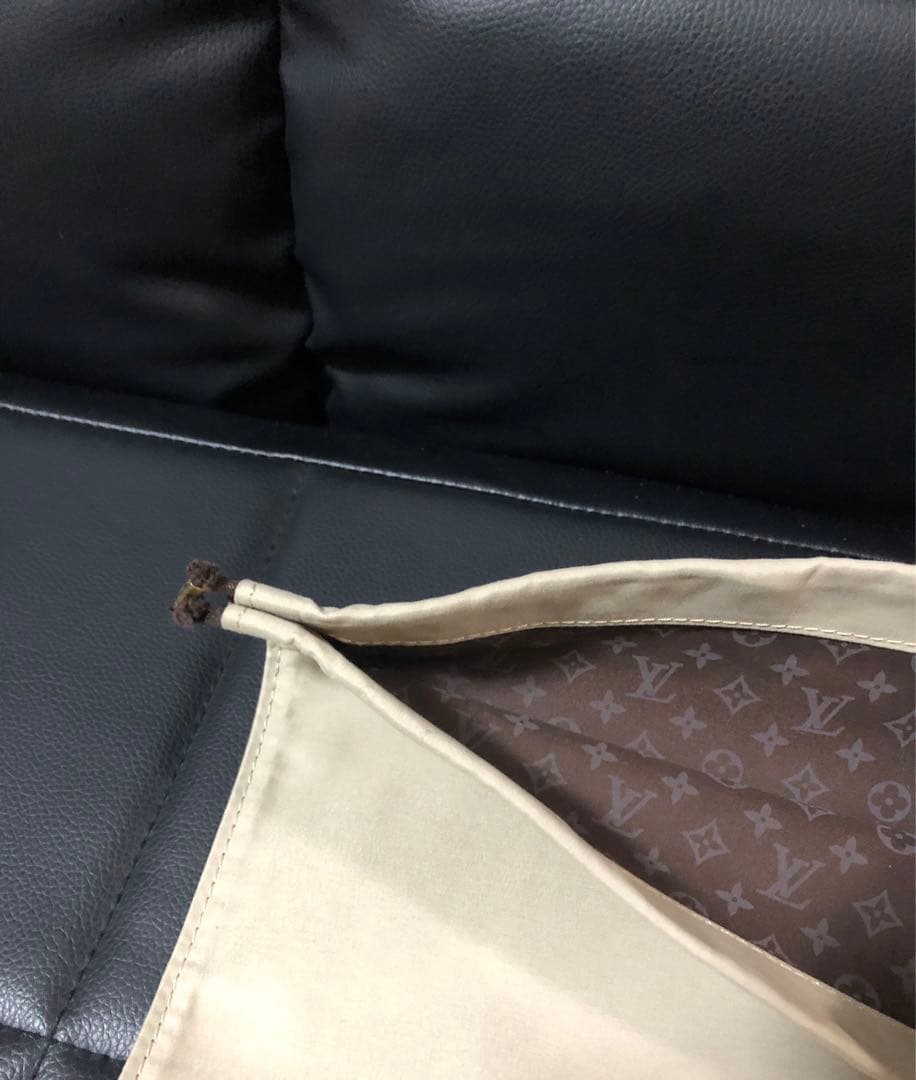 ルイヴィトン　トラベルケース　トラベルポーチ