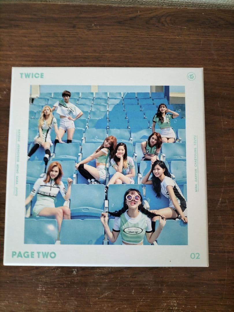 TWICE 全員サイン入りCD