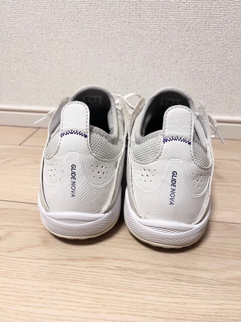 ASICS GLIDE NOVA ホワイト バスケットシューズ