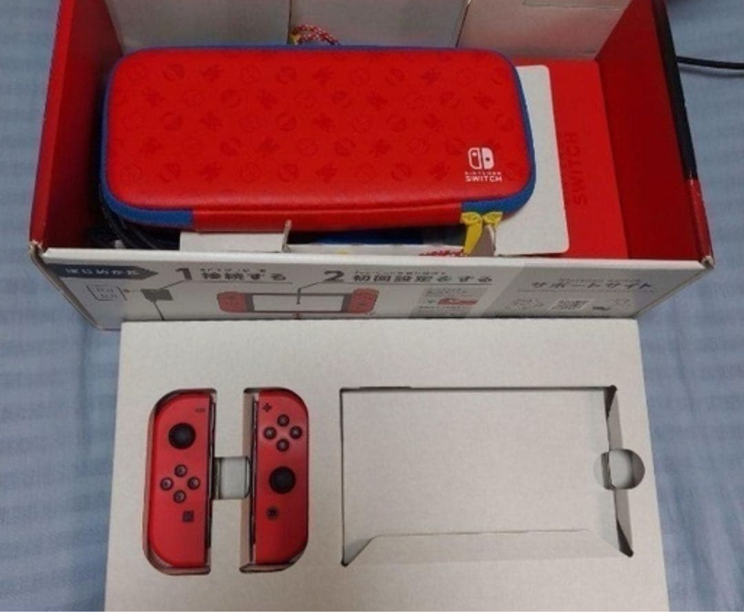 Nintendo Switch 本体 レッド ジョイコン付き　クリスマス
