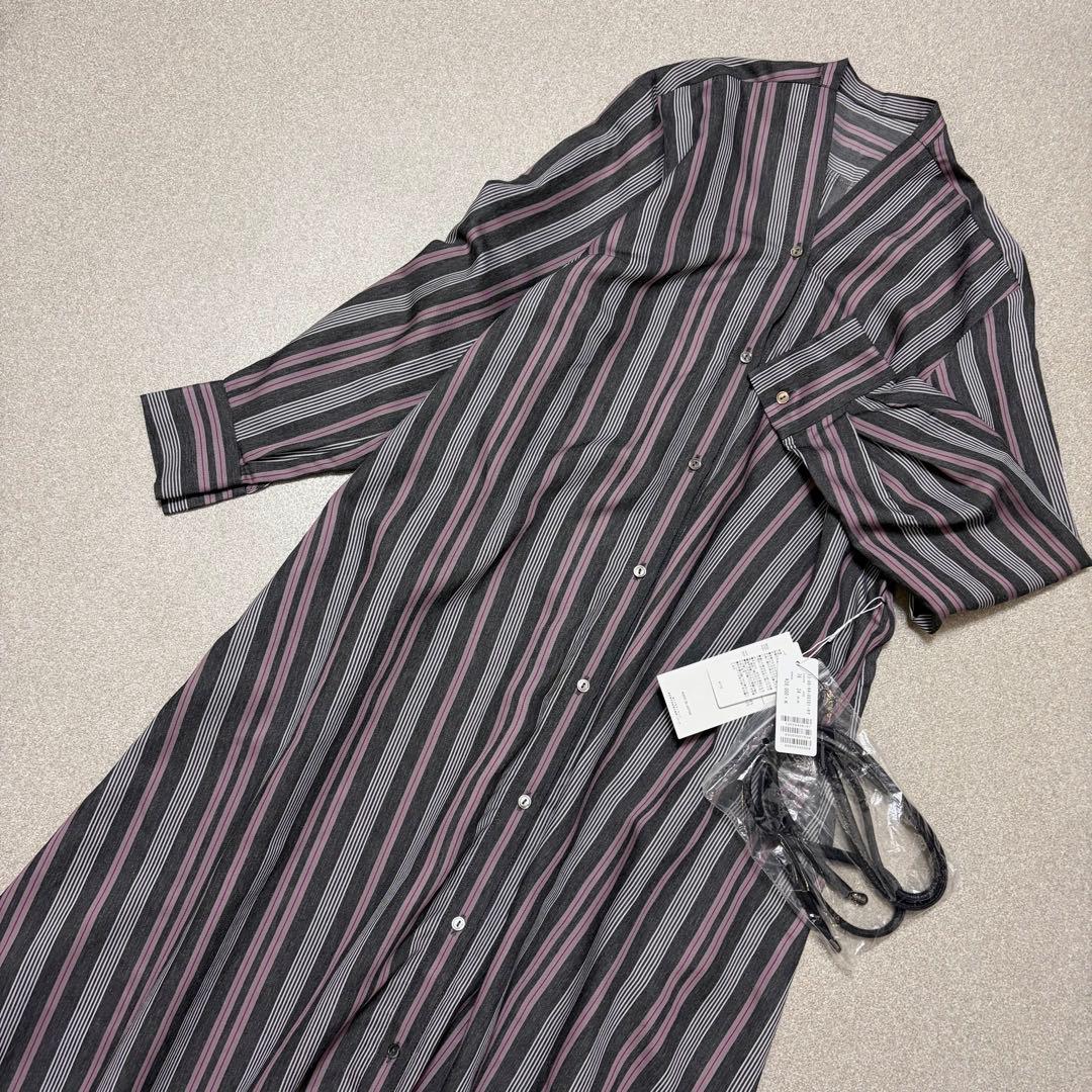 【新品✨近年】トゥモローランド レーヨンシルクストライプVネックワンピ―ス