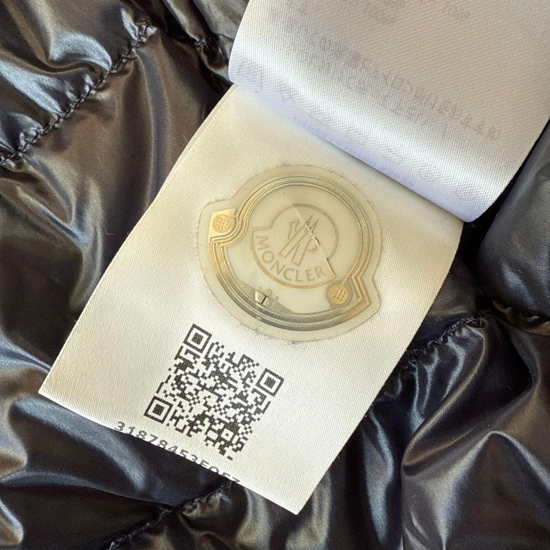 Moncler モンクレール　ダークネイビー　ダウンベスト　size4