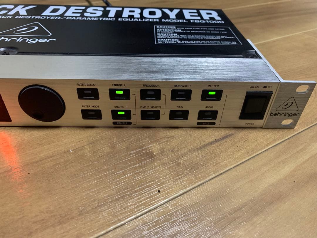 【送料込】BEHRINGER FBQ 1000