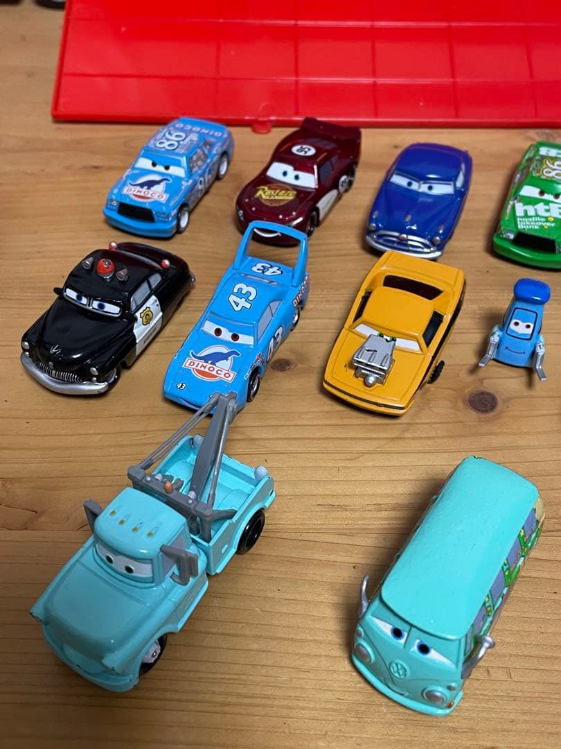 レア　カーズ　マックイーン　初代マックトレーラー　ディズニー　15体セット