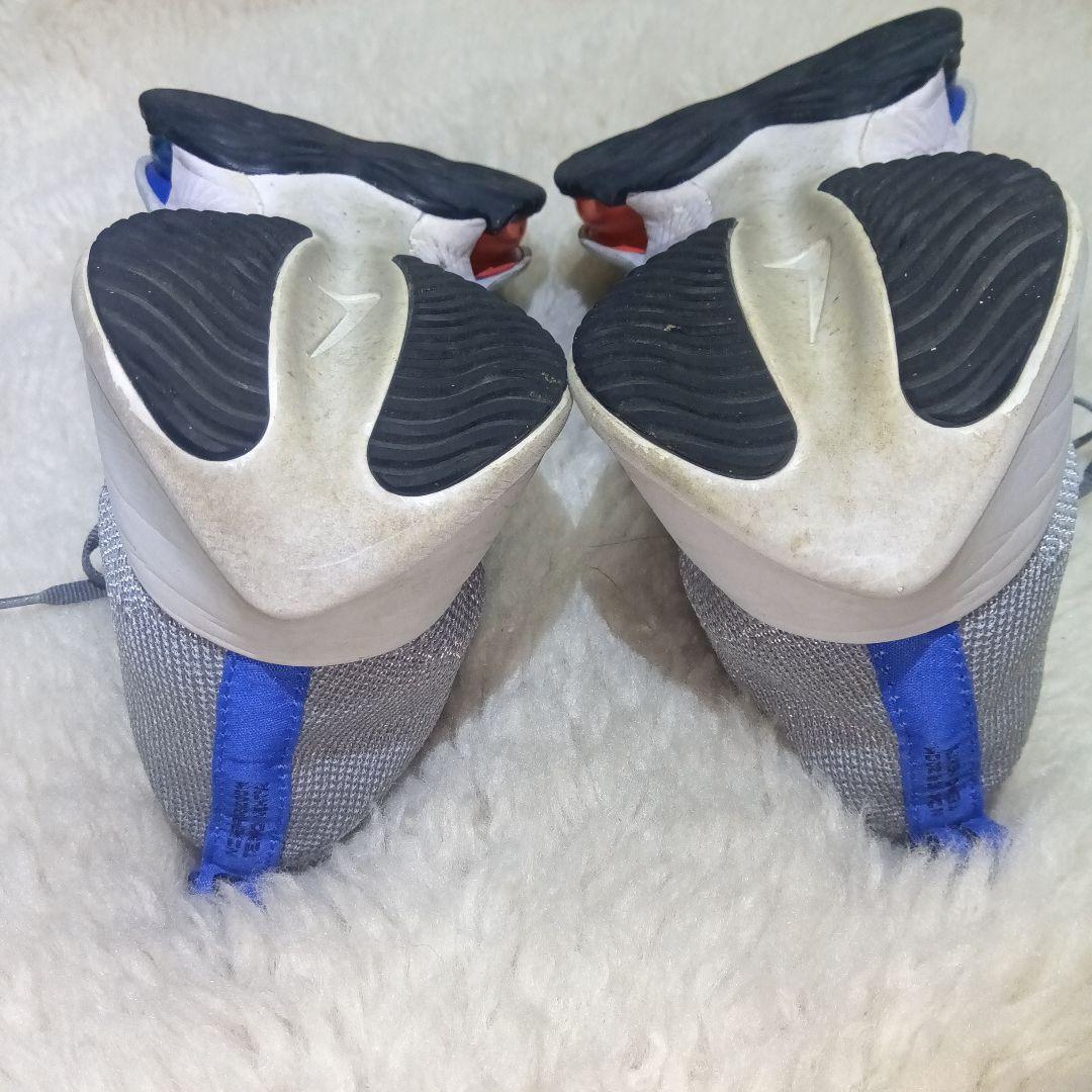 美品　NIKE エアズームテンポネクスト % ランニングシューズ 26.5