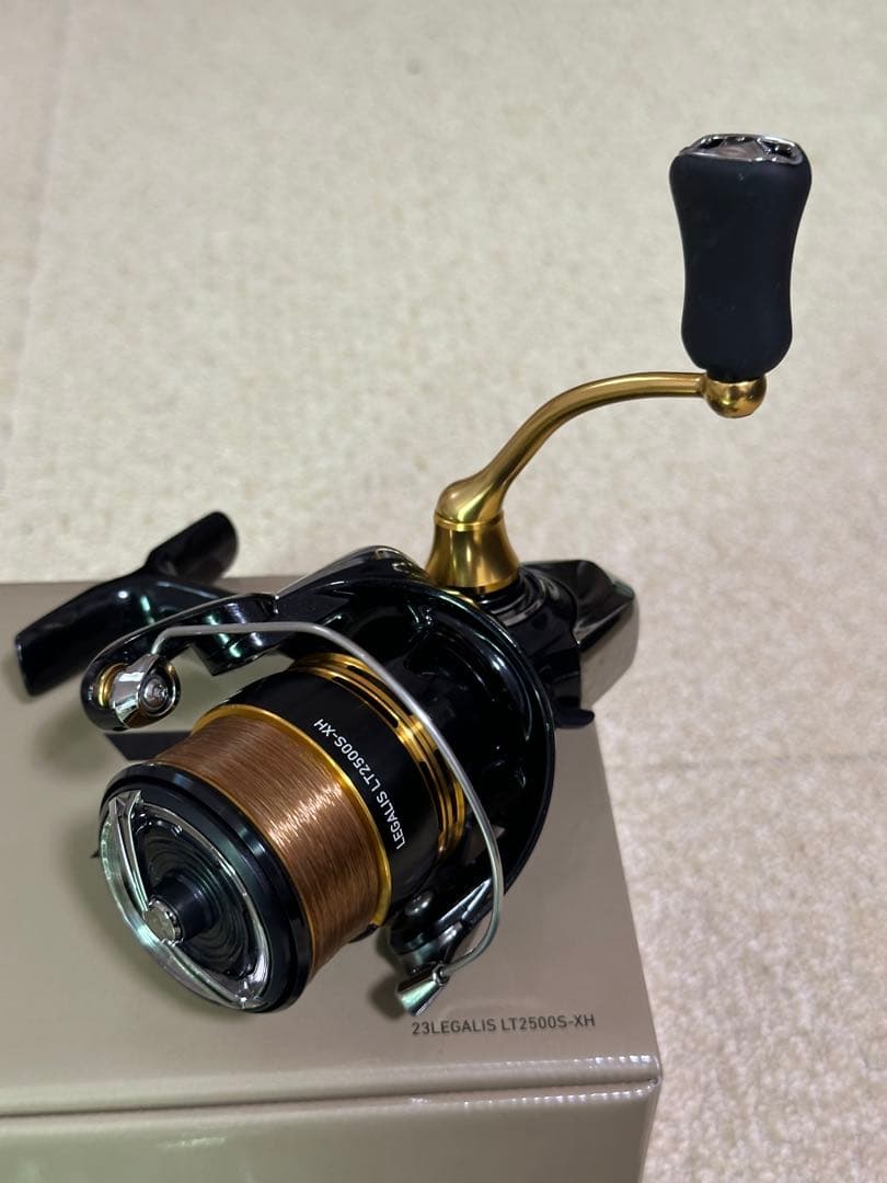 ほぼ新品DAIWA 23LEGALIS LT2500S-XH