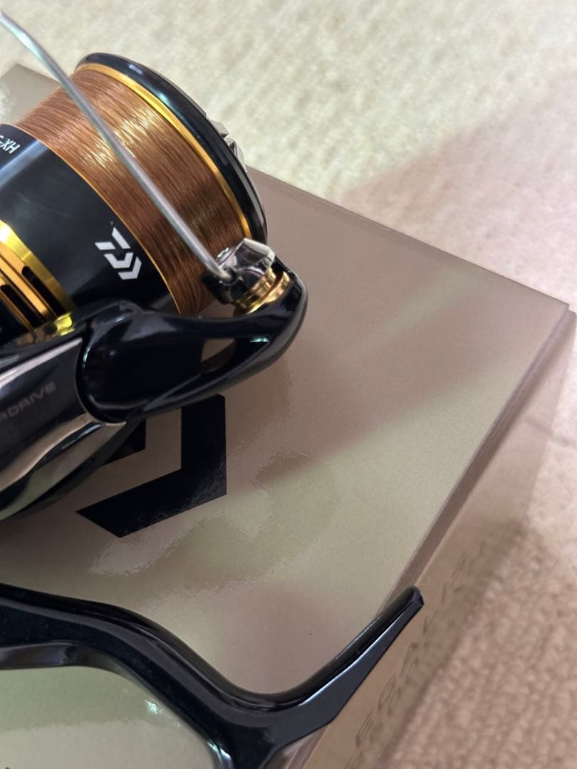 ほぼ新品DAIWA 23LEGALIS LT2500S-XH